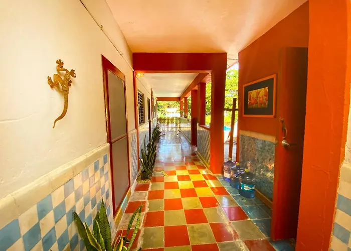 Pensión Casona Roja